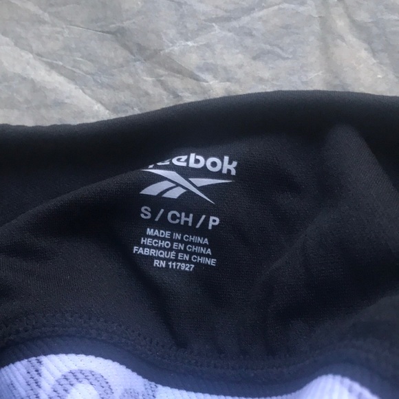 NWT Reebok Black Logo Effortless Bra Size Small Black/White - Picture 11 of 12